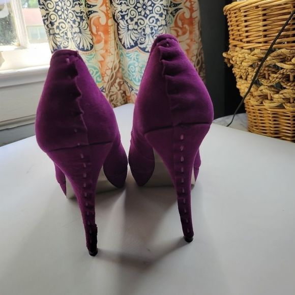 STEVE MADDEN Purple Silver Suade Peep Toe Heels - Picture 4 of 16